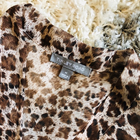 Tinley Road - Sheer Cheetah Print Blouse - Picture 4 of 5